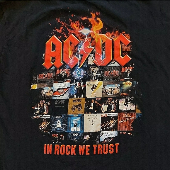 ACDC AC/DC T-Shirt In Rock We Trust Gildan Album Cover Collage Size Large - Picture 2 of 10